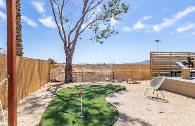 Carmella by Avantstay Modern Jtree Home w Large Outdoor Area - Photo 2