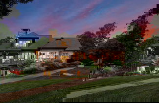 Photo 3 - Sunset Shores Resort The Grand House by Avantstay