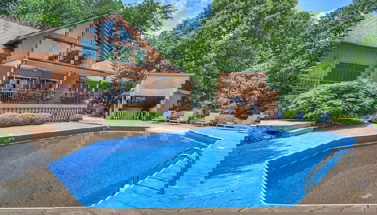 Foto 1 - Stay Awhile by Avantstay Lakefront Pool Dock