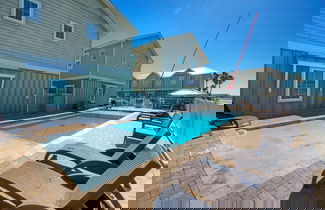 Photo 1 - Ridley Retreat Community Pool Mins to the Beach Corpus Christi Port A