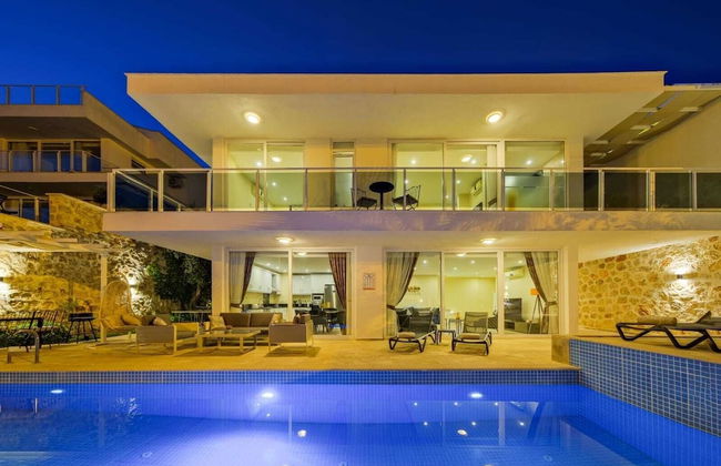 Villa Lumiere 1, Located in the Kızıltaş Area of Kalkan, 8 Guests - Photo 1