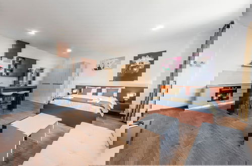 Photo 11 - Modern Studio by the Beach - Orkidea
