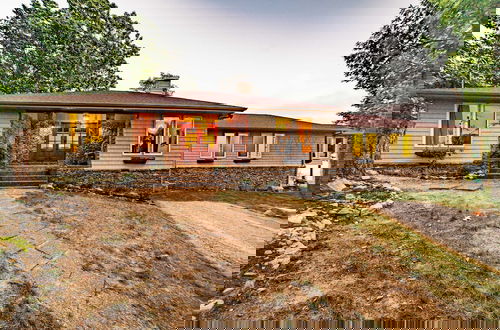 Foto 47 - Panorama by Avantstay Unparalleled Views, Deck w/ Hottub, Game Room Pool Table