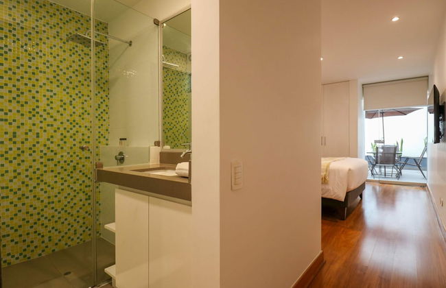w Elegant 2BR w Spacious Terrace in Miraflores - Photo 25