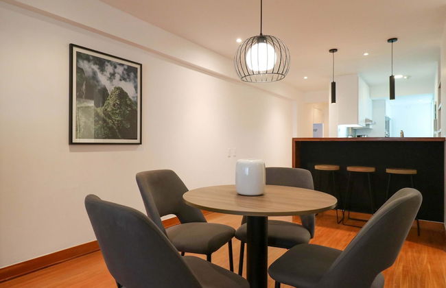 w Elegant 2BR w Spacious Terrace in Miraflores - Photo 11