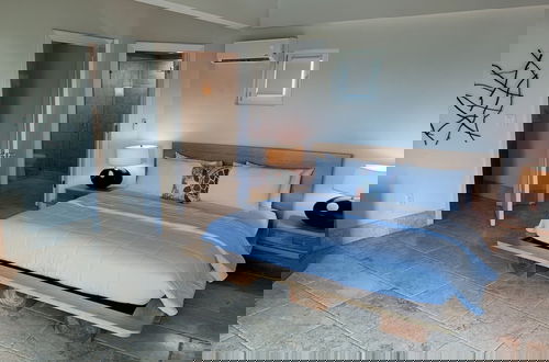 Foto 4 - Sky Beach Club Rock House 4 Bedroom Home