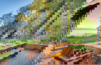 Foto 3 - Homewood Lakefront by Avantstay Private Beach Lake Access Views