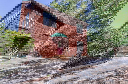 Foto 1 - Cinema Falls - Great Location! - Convenient To Everything! 5 Bedroom Cabin by RedAwning
