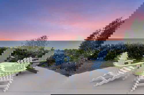 Foto 6 - Stardust by Avantstay Views Hot Tub Pool Table