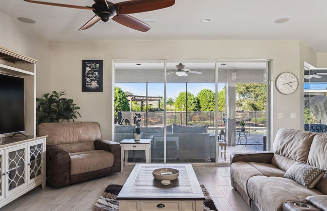 Family Paradise With Private Heated Pool 5 Bedroom Home by RedAwning - Foto 1