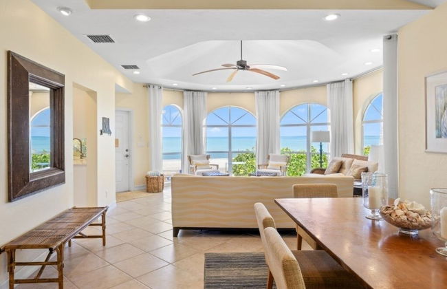 Ark 3 Bedroom Condo by RedAwning - Photo 28