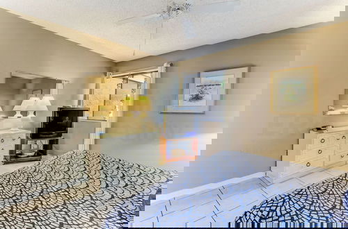 Foto 3 - Pool View Condo with Access to Walking or Biking Pathway Throughout Amelia Island Plantation by RedAwning