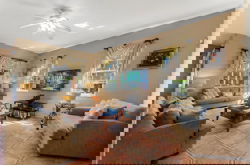 Foto 19 - 6 Bed, 2 Suites, Pool, Spa, Games Room #800 6 Bedroom Villa