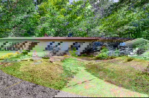 Foto 37 - Farmhouse Cottage - Close To Tanger Outlets And Pigeon Forge! 3 Bedroom Home by RedAwning
