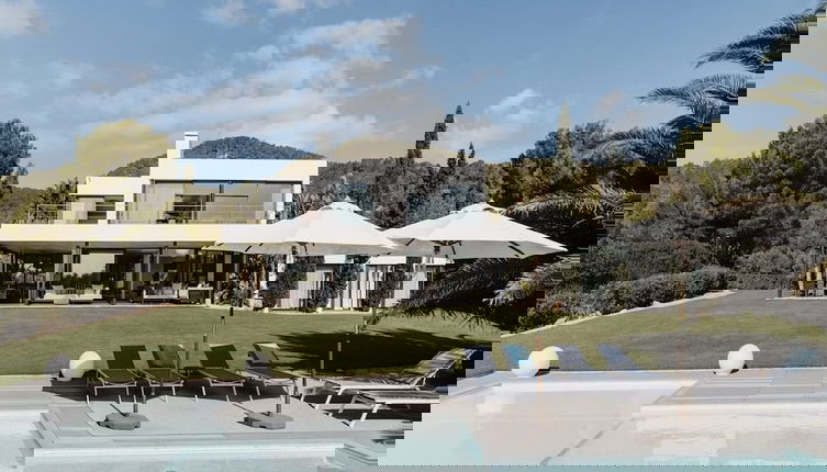 Photo 1 - Modern Villa With Minimalistic Decor
