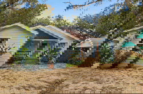 Foto 37 - Sleeps 18! 2 Homes, Hot Tub, Game Room, Walk to the Beach Haven & Hidden Grove