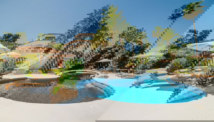 Foto 1 - Superb Villa With Private Lagoon Pool