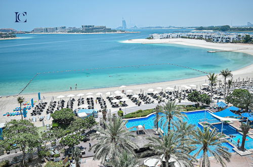 Photo 20 - Palm Jumeirah's Spectacular Ocean-View Apartment - NBT