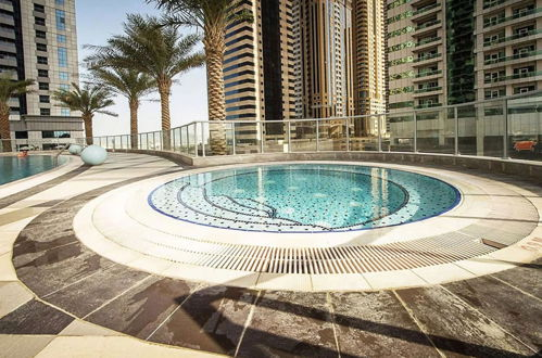 Photo 19 - Maison Privee - Modern Urban Retreat in the Heart of Dubai Marina