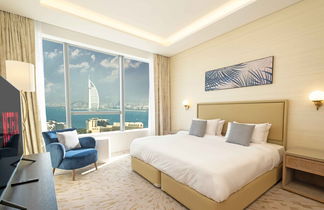 Photo 3 - LUX Iconic Views at The Palm Tower 6