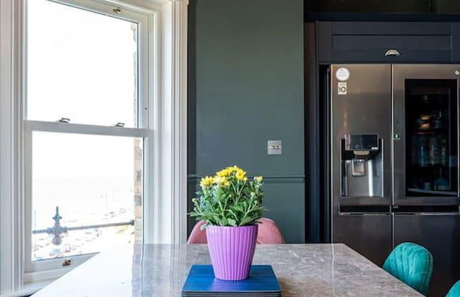 Luxury Beachfront Penthouse, Panoramic Sea Views - Foto 5