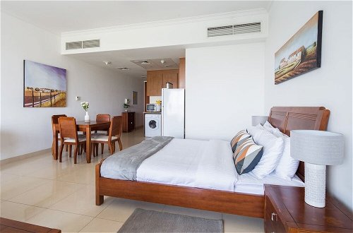 Foto 6 - Spacious and Comfy Studio in Heart of Jlt