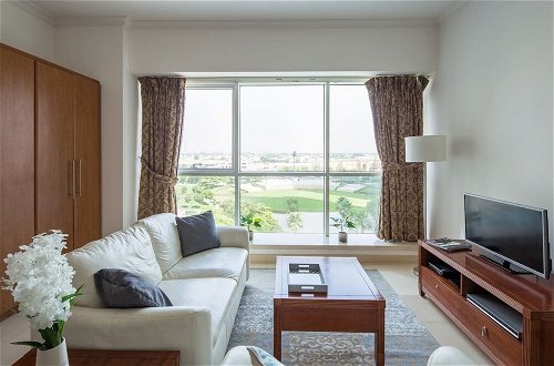 Photo 2 - Spacious and Comfy Studio in Heart of Jlt