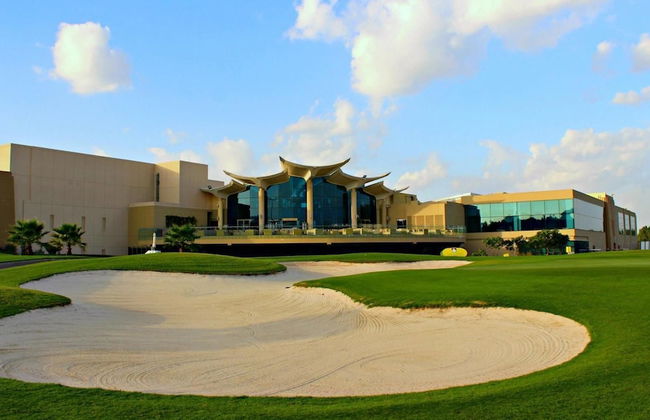 Luxury Furnished 3BR near LAKE Khalid - Photo 19