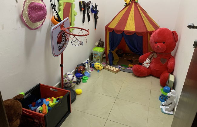 Luxury Furnished 3BR near LAKE Khalid - Photo 8