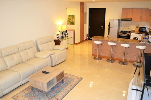 Photo 15 - Stylish 1BR near MOE - MRD