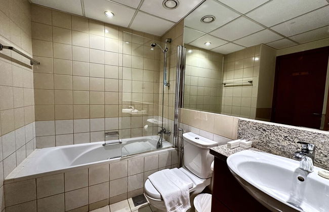 Lux BnB I Turia Tower I Lake & Garden View - Foto 21