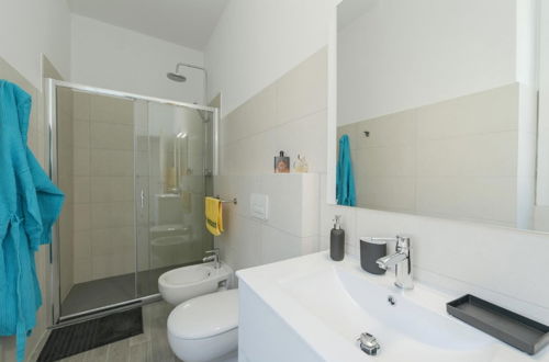 Foto 4 - Sunflower Apartment 2 With Balcony in Baveno