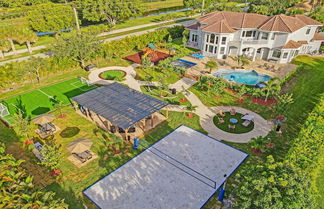 Photo 1 - Lavish 8 Br Estate with Pool & Courts