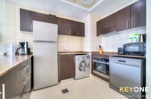 Photo 5 - KOHH – 1BR in Bay Central