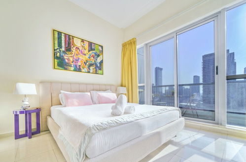 Photo 2 - KOHH – 1BR in Bay Central