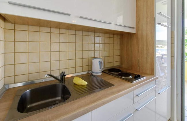 Alluring Apartment in Sukošan near Sea - Foto 4