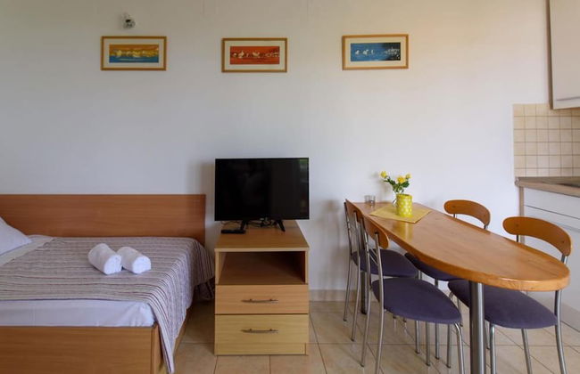 Alluring Apartment in Sukošan near Sea - Foto 5