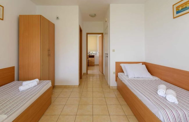 Alluring Apartment in Sukošan near Sea - Foto 2