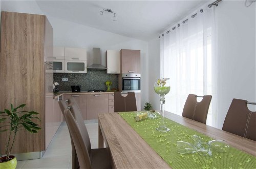 Photo 26 - Modern Apartment in Seget Donji With Terrace