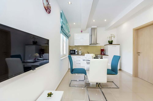 Photo 7 - Luxury Apartment in Zadar With Covered Terrace