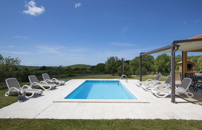Villa in Sorici With Private Pool - Photo 21