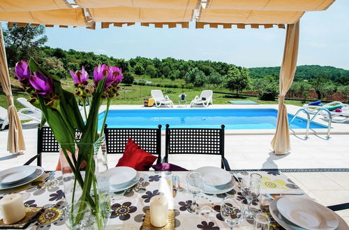 Photo 1 - Attractive Villa in Sorici With Swimming Pool