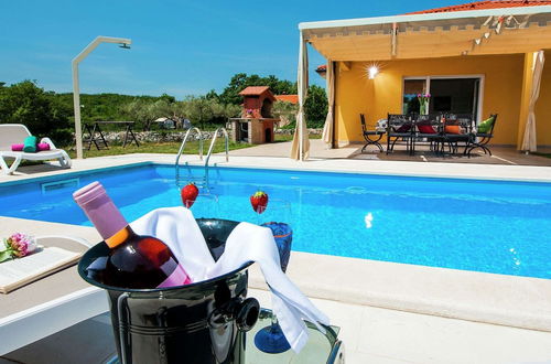 Foto 31 - Attractive Villa in Sorici With Swimming Pool