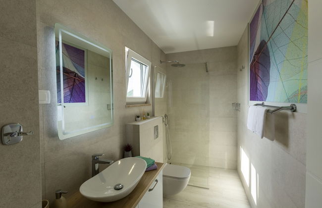 Villa Romance - Photo 25
