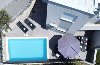 Foto 1 - Sunny apartment with a Private Pool