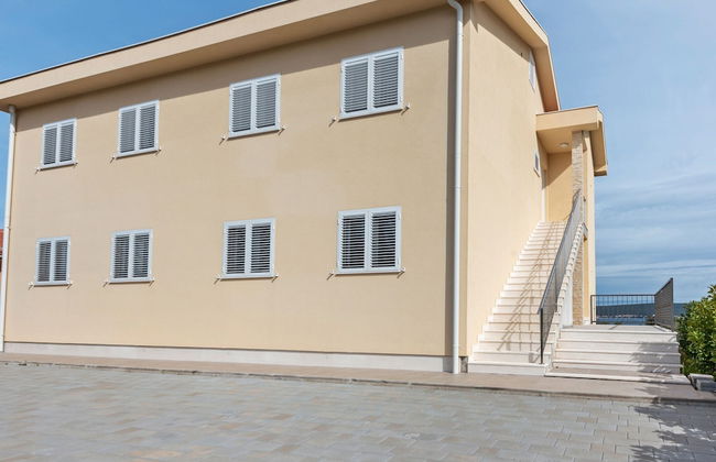 Simplistic Apartment in Neviđane near Sea - Foto 22