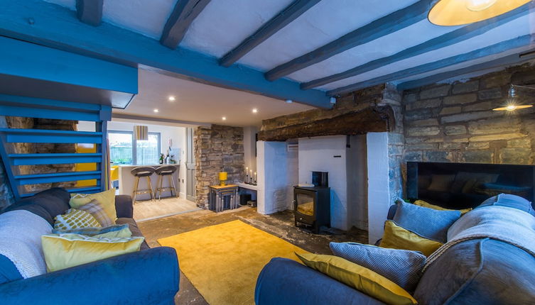 Photo 1 - Cosy 2 Bedroom Cottage With Log-burner & Parking