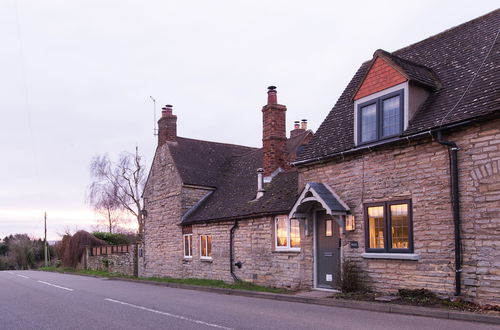 Photo 31 - Cosy 2 Bedroom Cottage With Log-burner & Parking