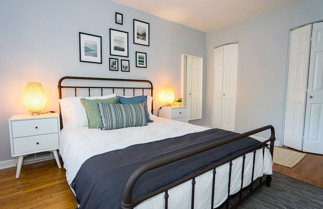 The Denver Den in Mayfair Park Enormous Backyard With Grill Sleeps 7 - Foto 5