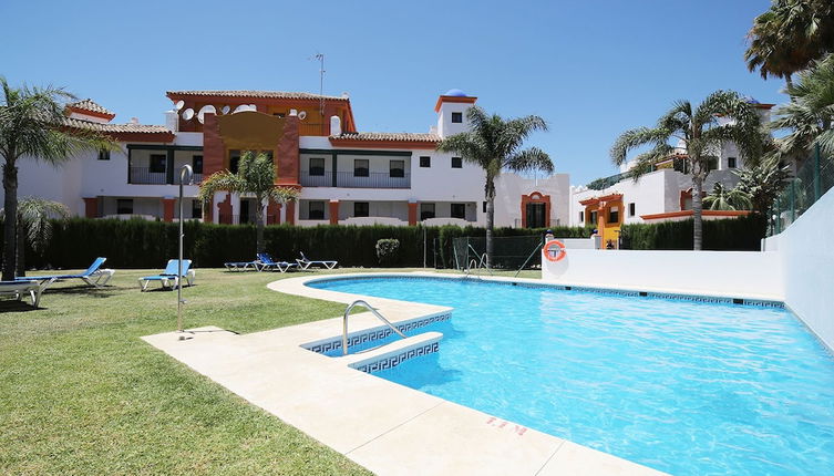 Photo 1 - 4 Bedroom Apartment near Banus